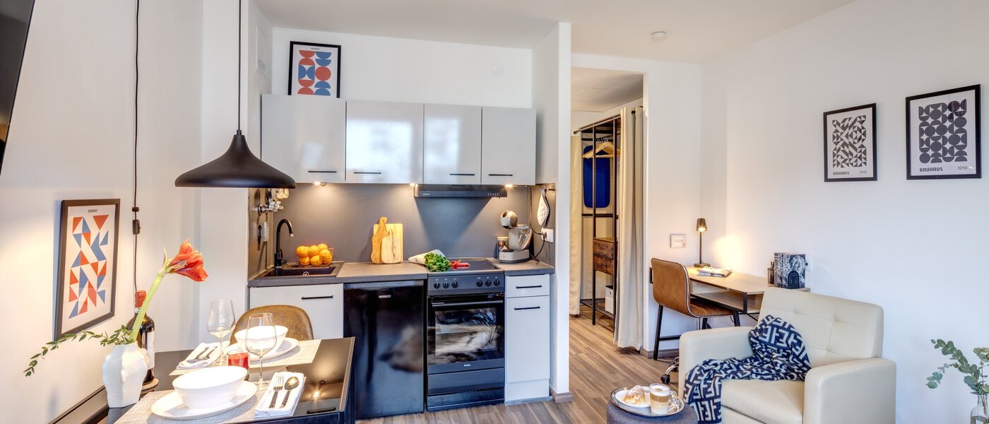 Apartment München Schwabing-West 03 Wohnbereich 14298