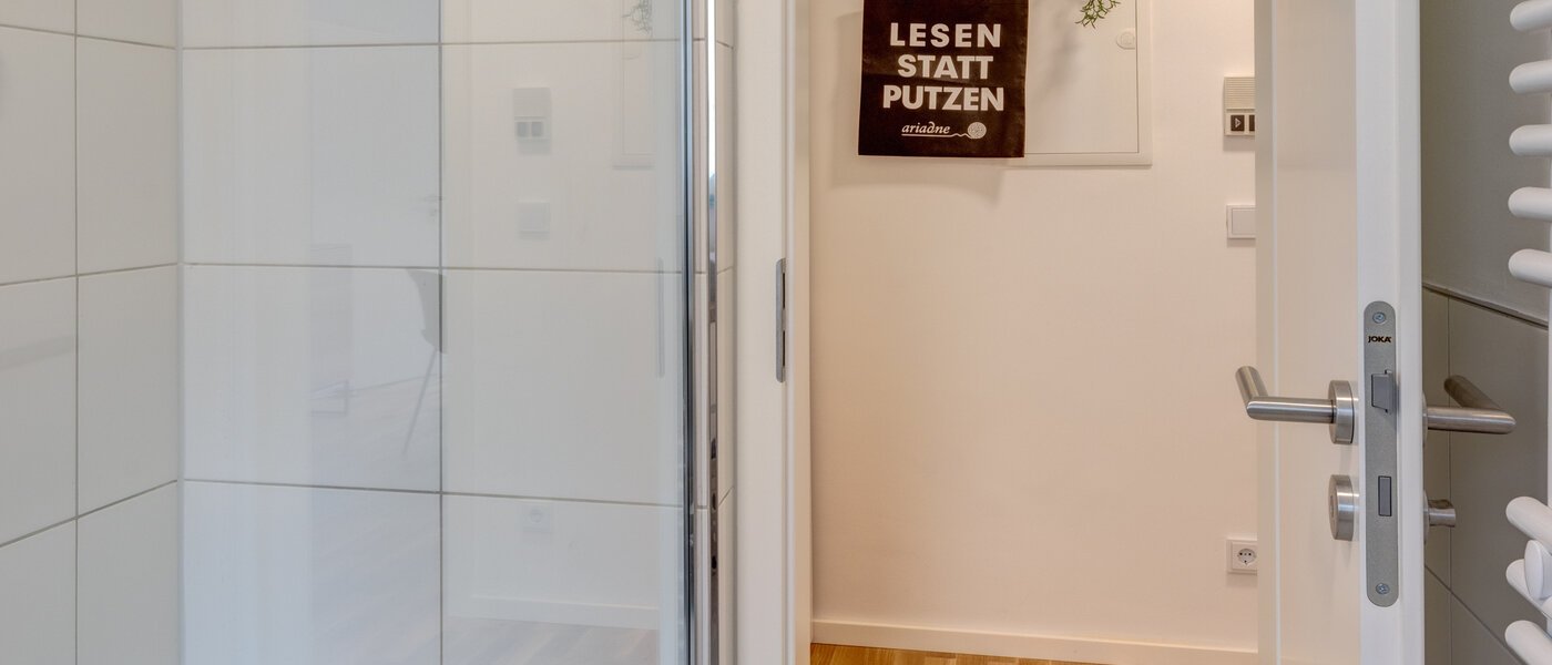 Wohnung München Neuhausen 03 Badezimmer 14300
