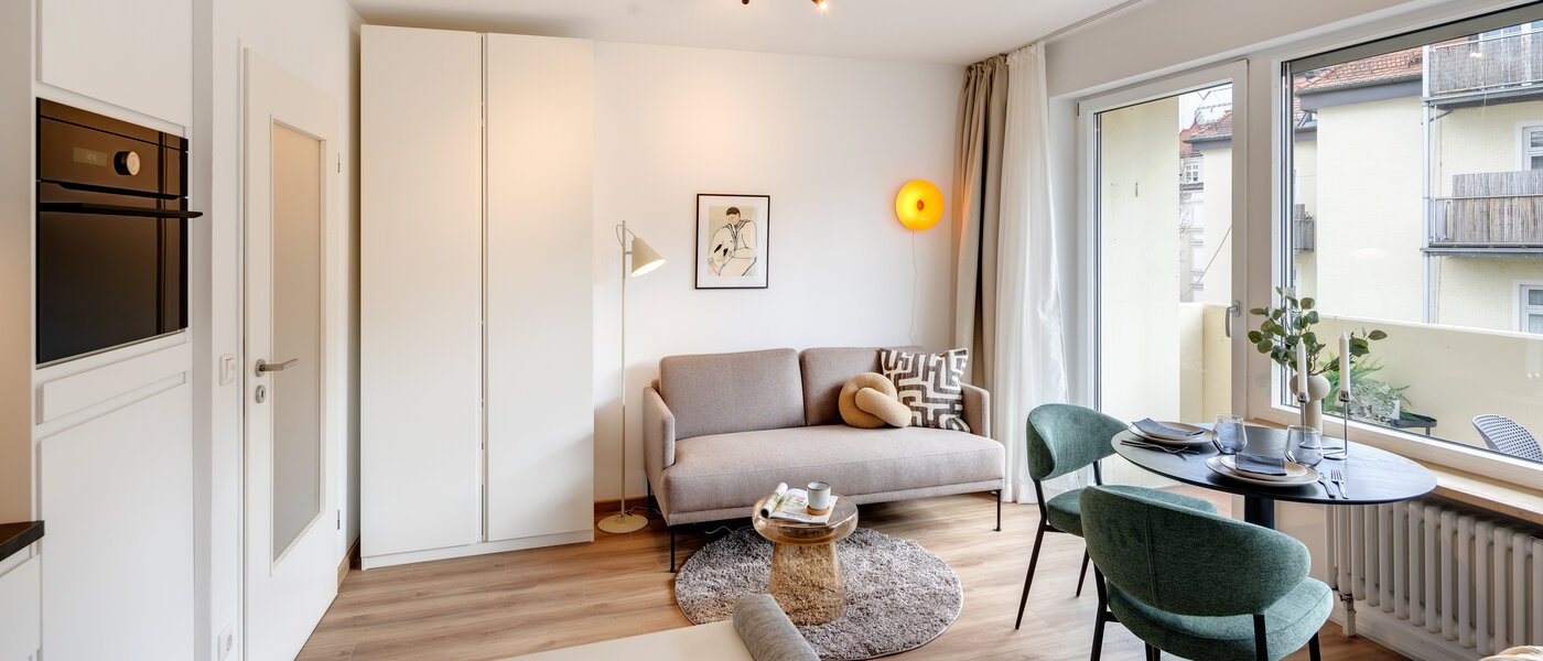 Apartment München Schwabing-Nord (zw. Leopoldstraße & Englischen Garten) 04 Wohnbereich 14305