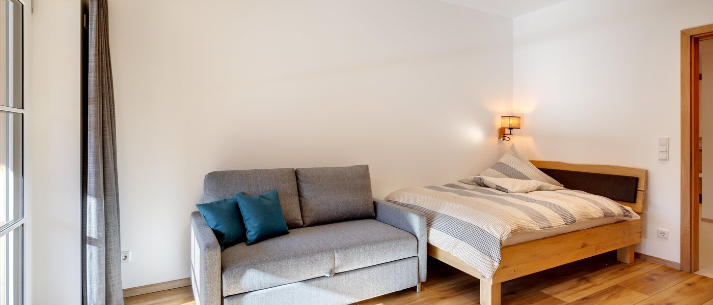 Wohnung Rottach-Egern 02 2. Schlafzimmer	 14327