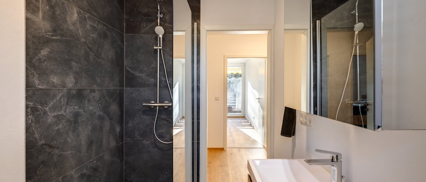 Reihenmittelhaus Gmund am Tegernsee 02 Badezimmer 14329