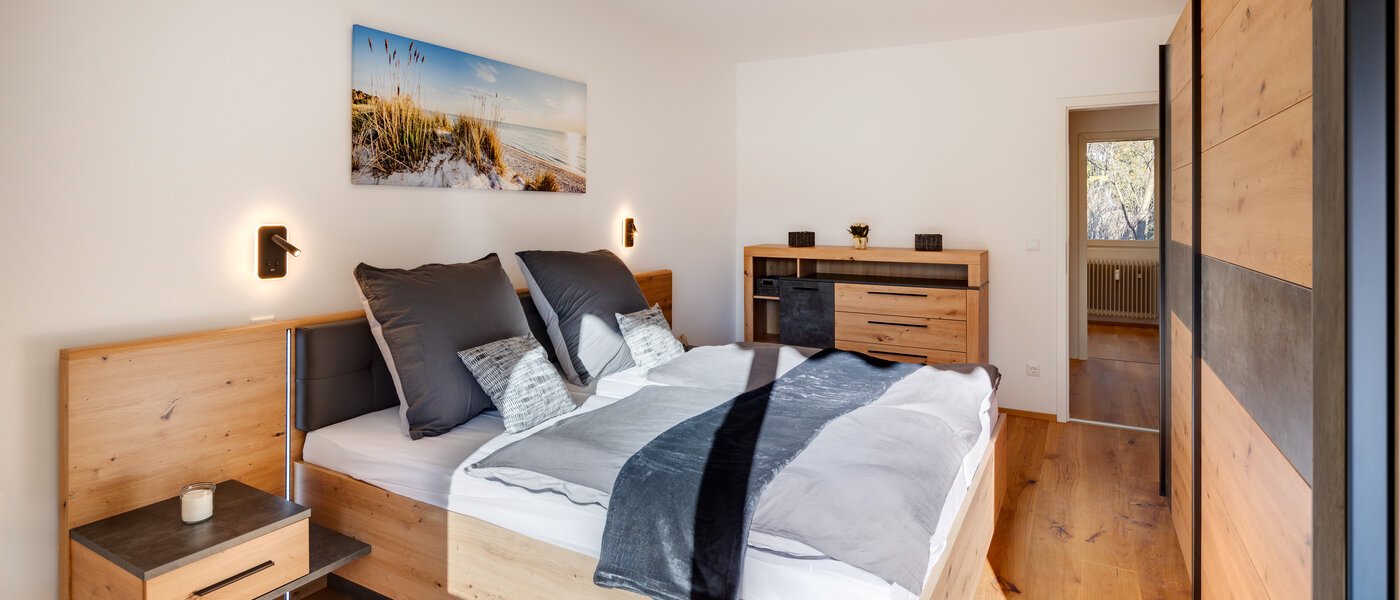 Reihenmittelhaus Gmund am Tegernsee 03 1. Schlafzimmer 14329