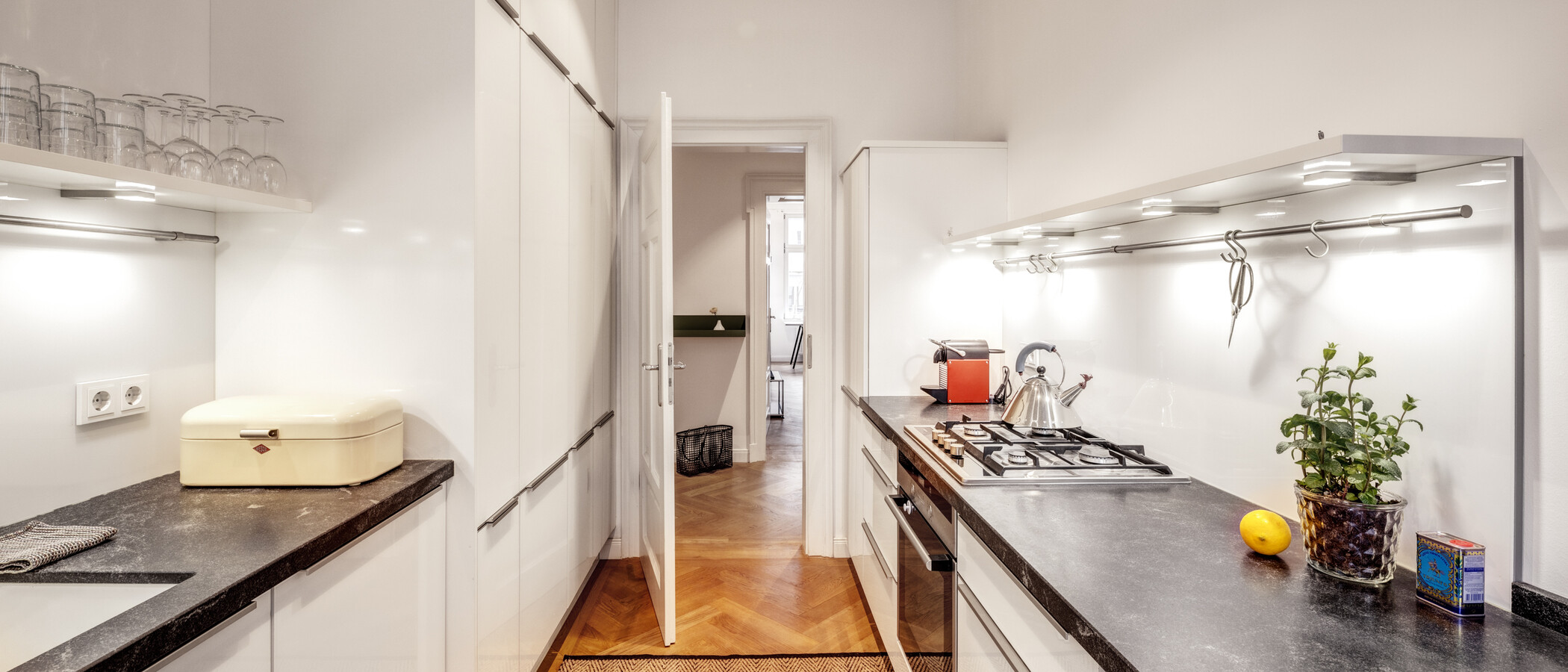 Wohnung München Neuhausen 04 Küche 14340