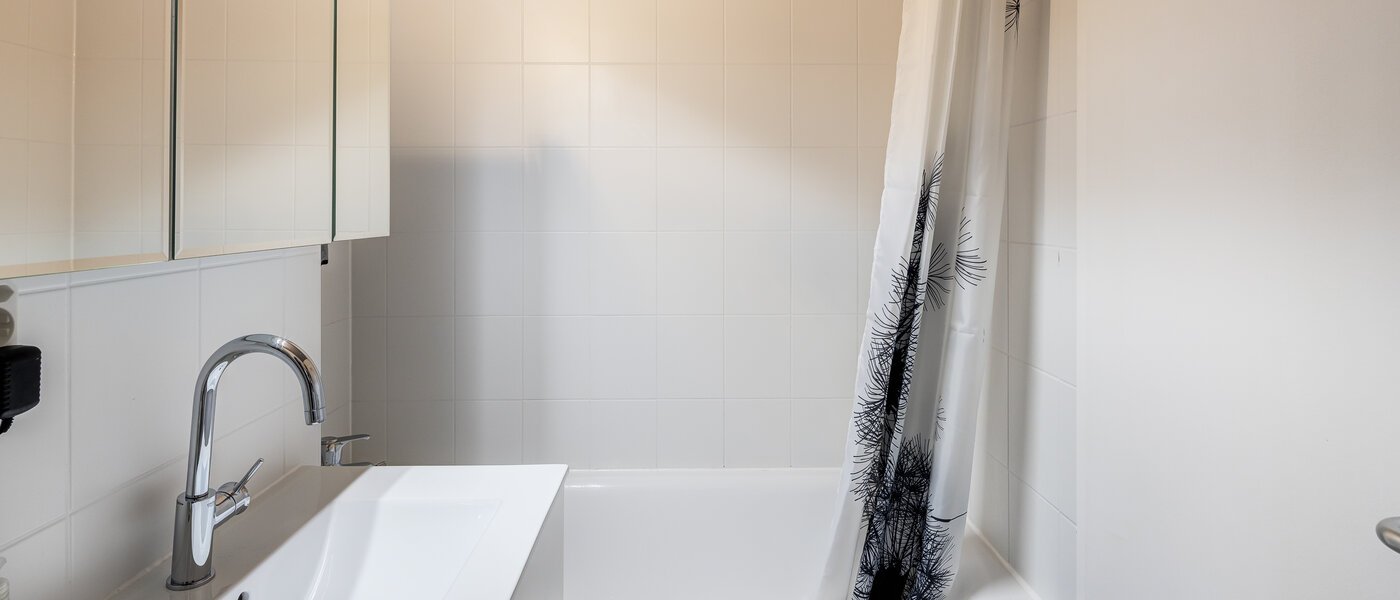 Wohnung Poing 02 Badezimmer 14380