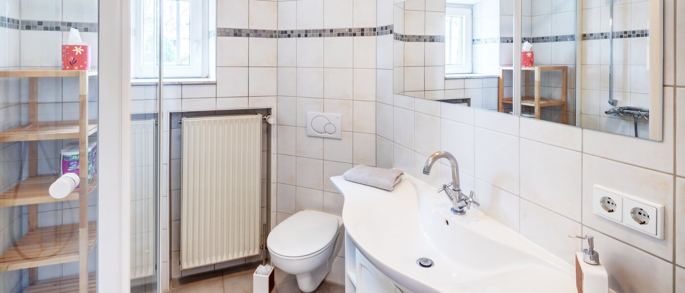 Einfamilienhaus München Daglfing 01 1. Badezimmer 14387