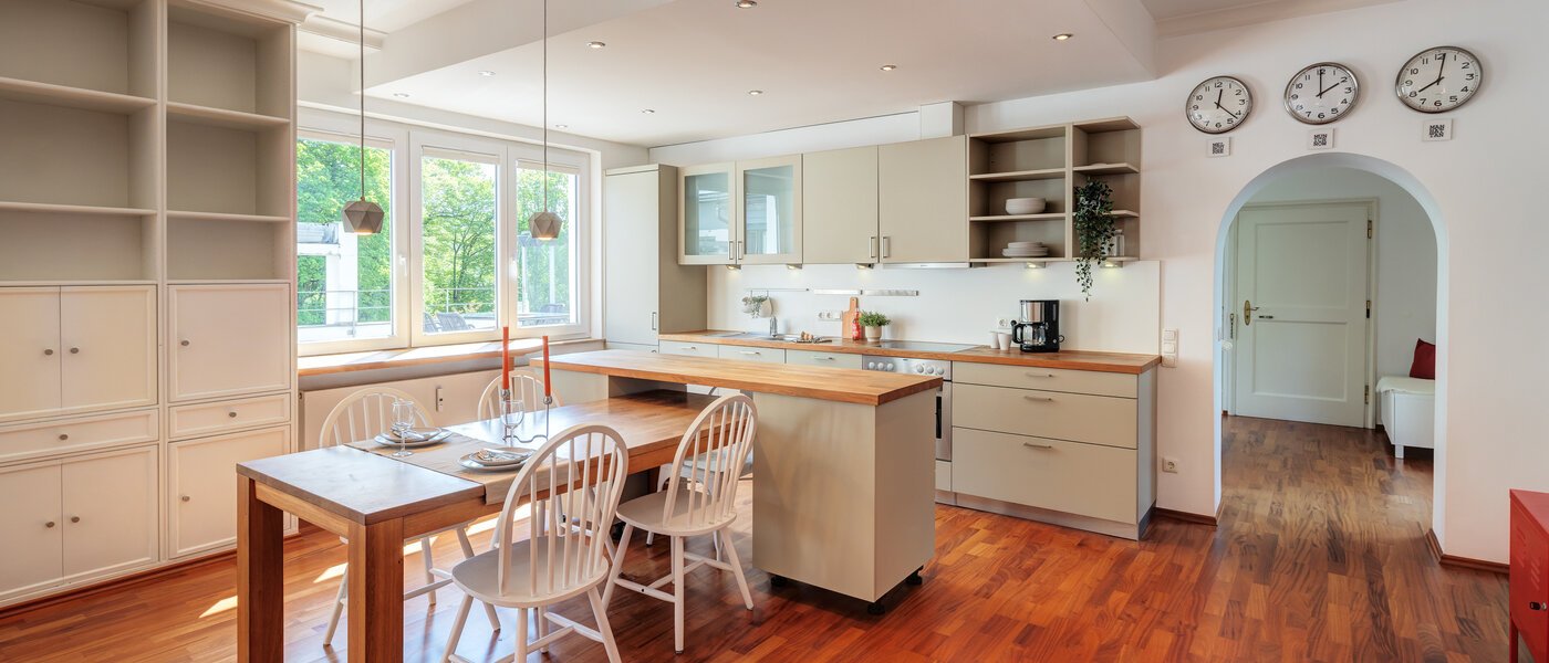 Dachterrassenwohnung München Solln 02 Küche 14396