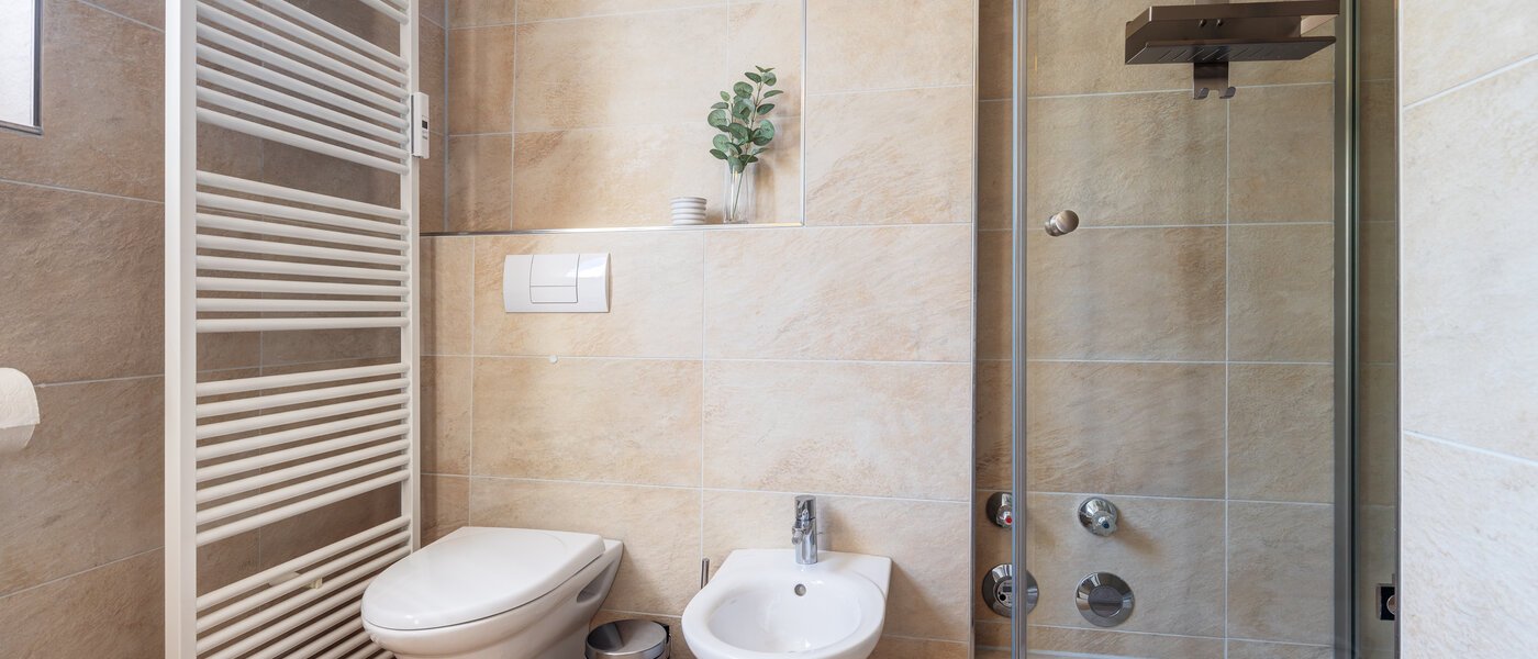 Dachterrassenwohnung München Solln 03 2. Badezimmer 14396