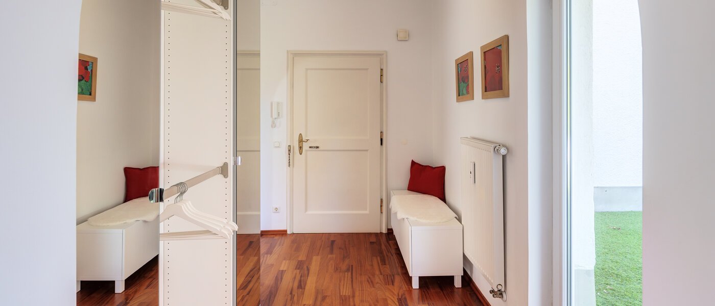 Dachterrassenwohnung München Solln 01 Flur/Gang 14396