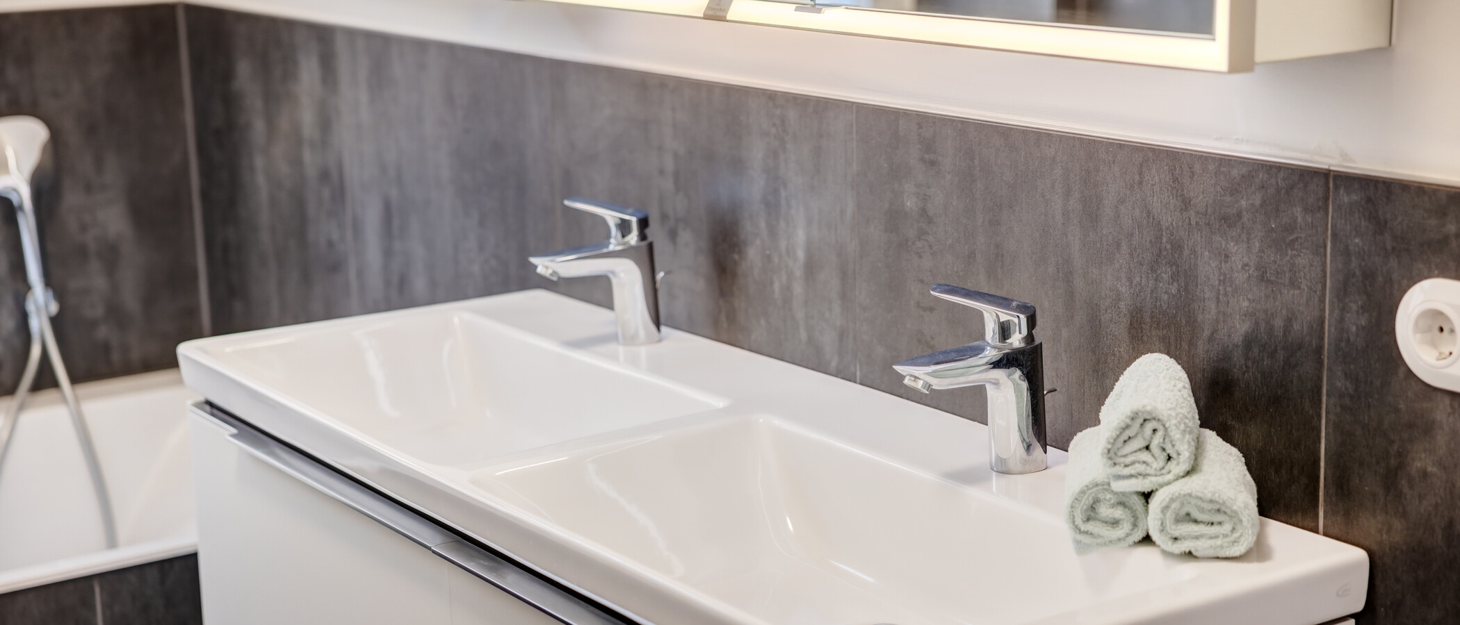 Wohnung München Schwabing-Nord (zw. Leopoldstraße & Englischen Garten) 02 Badezimmer 14397