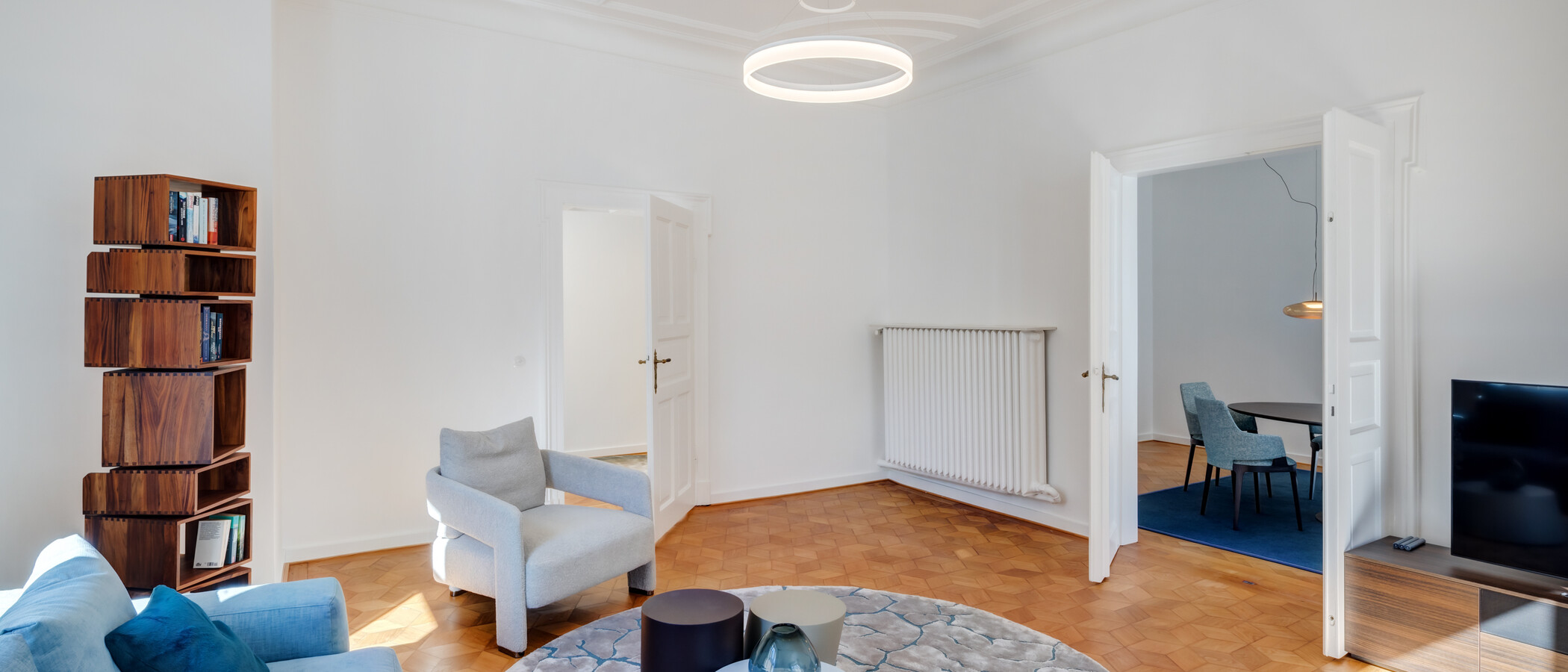Wohnung München Schwabing-Nord (zw. Leopoldstraße & Englischen Garten) 05 Wohnzimmer 14397