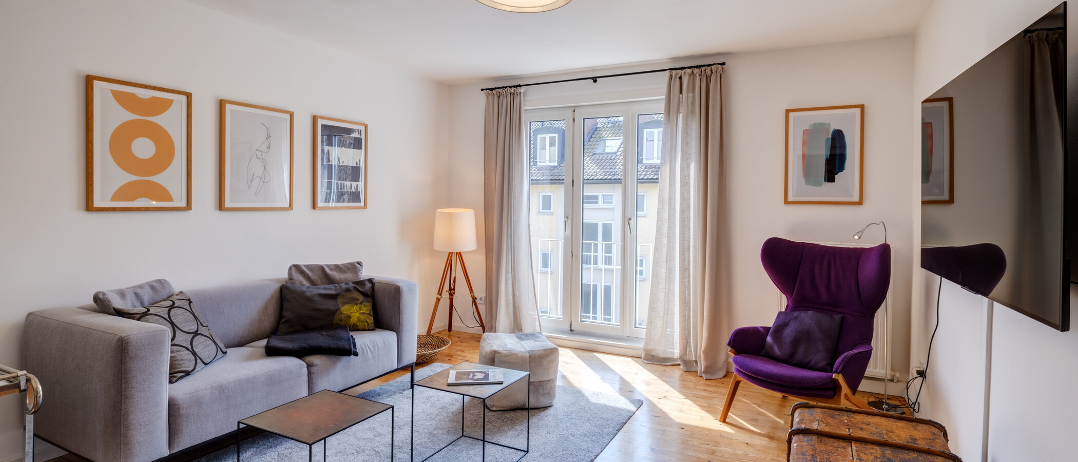 Wohnung München Maxvorstadt - Rund um den Josephsplatz 01 Wohnzimmer 14405