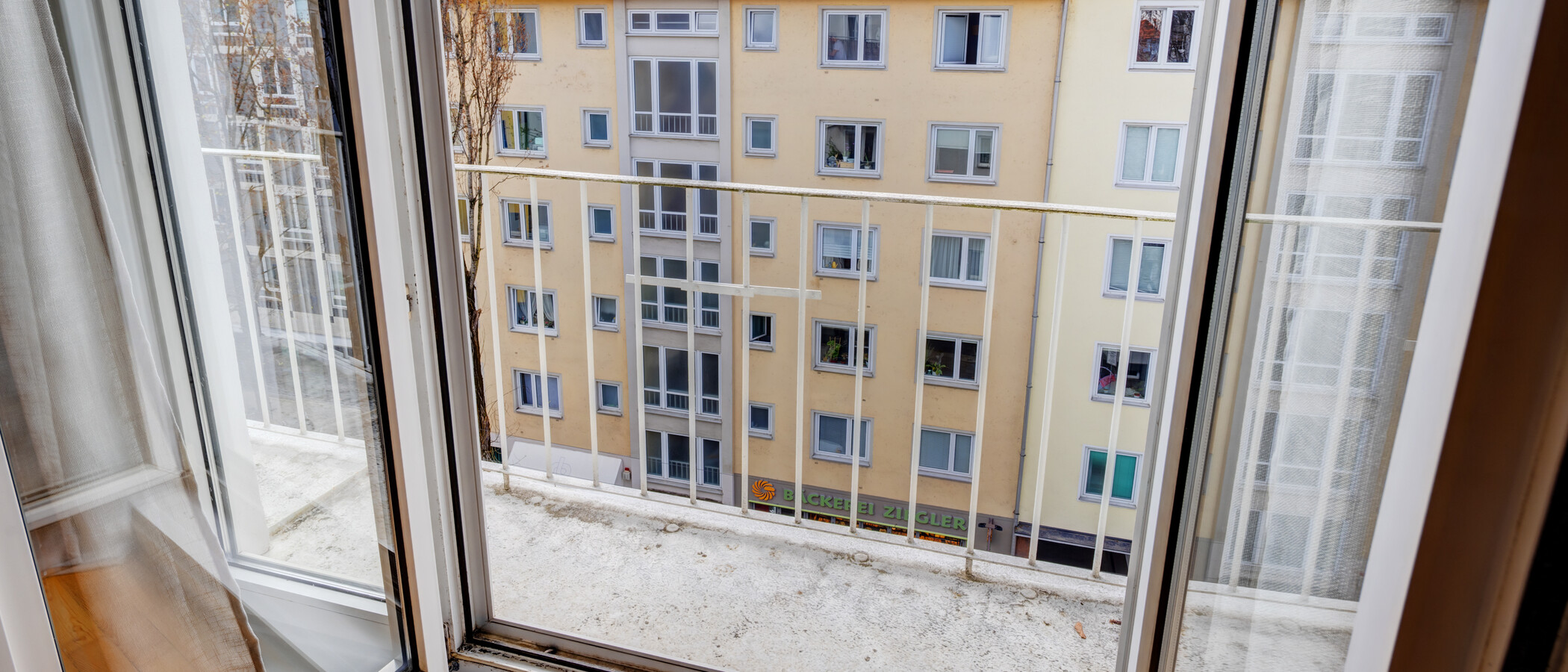 Wohnung München Maxvorstadt - Rund um den Josephsplatz 01 2. Balkon 14405