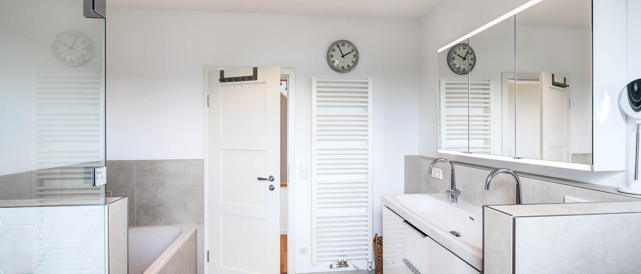 Einfamilienhaus Schäftlarn 03 1. Badezimmer 14427