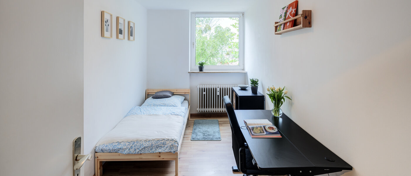 Wohnung München Freimann 01 2. Schlafzimmer	 14434