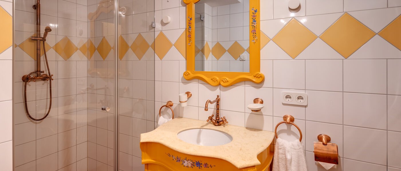 Villa Bad Wiessee 01 2. Badezimmer 14436