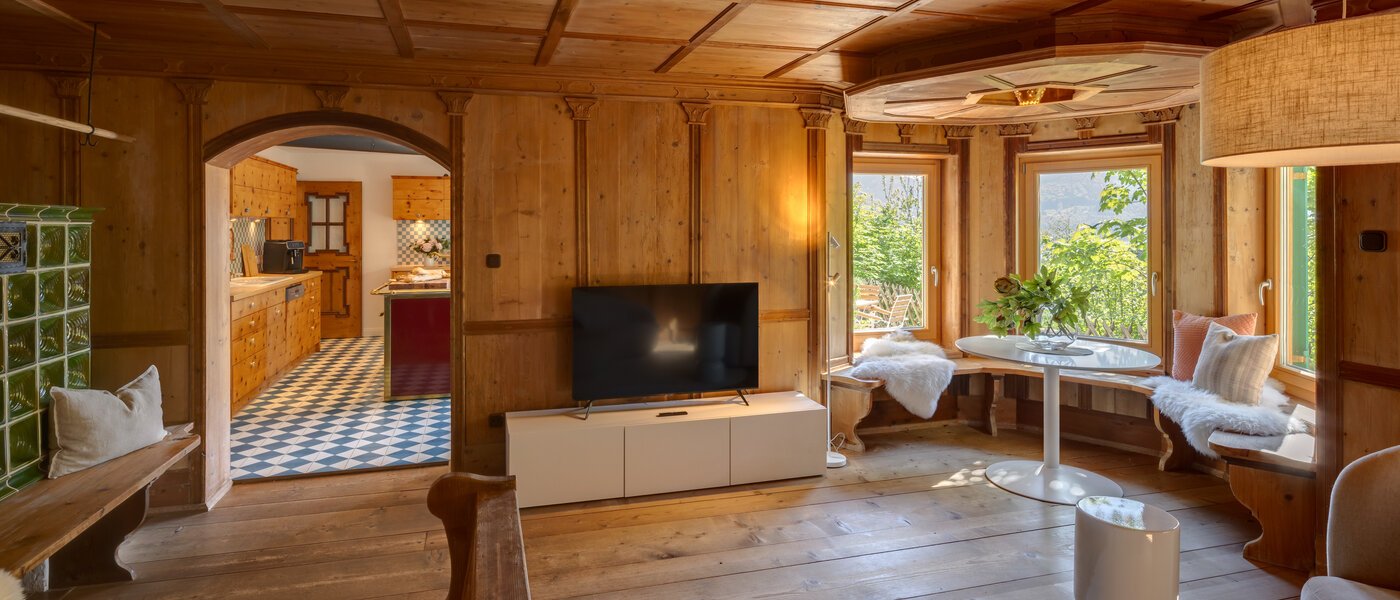 Villa Bad Wiessee 02 2. Wohnzimmer 14436