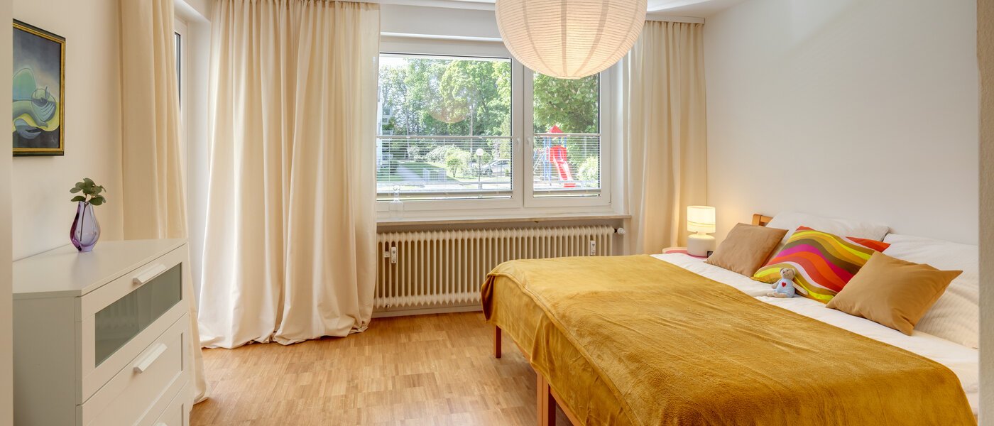 Wohnung Stockdorf 01 1. Schlafzimmer 14451