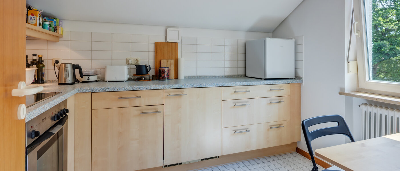 Dachgeschosswohnung München Harlaching 02 Küche 14501