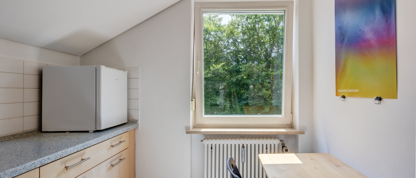 Dachgeschosswohnung München Harlaching 03 Küche 14501