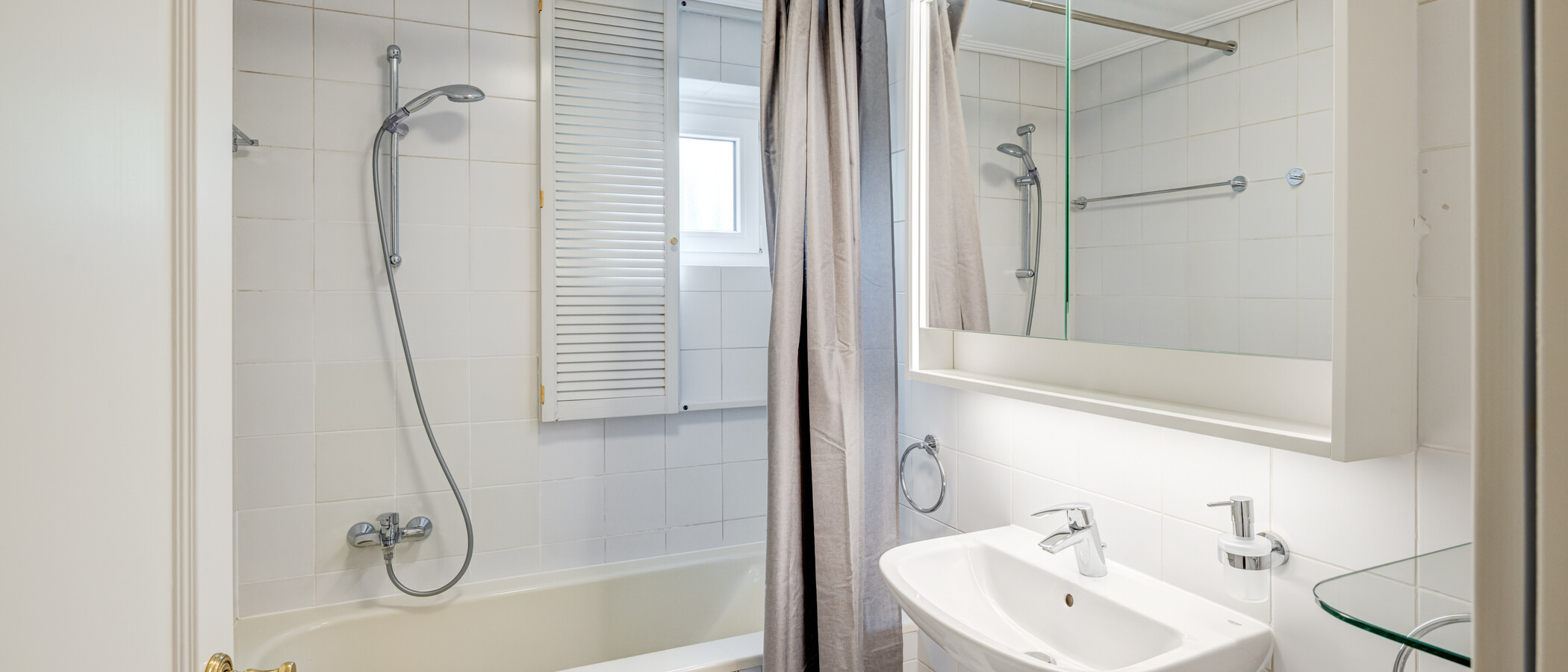 Wohnung München Solln 01 Badezimmer 14509