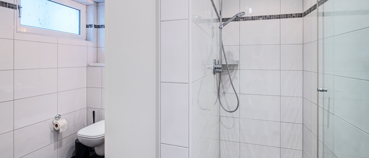 Doppelhaushälfte Wörthsee 02 2. Badezimmer 14511