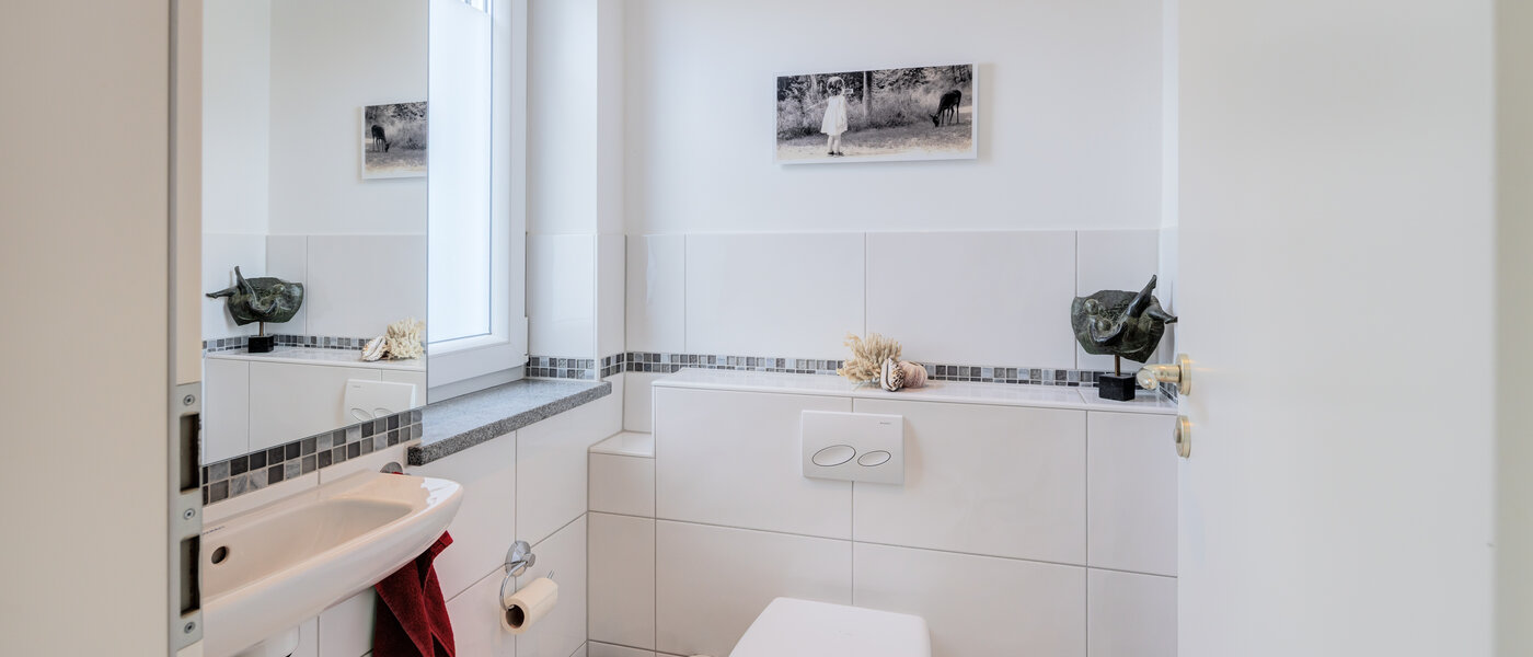 Doppelhaushälfte Wörthsee 01 Gäste-WC 14511