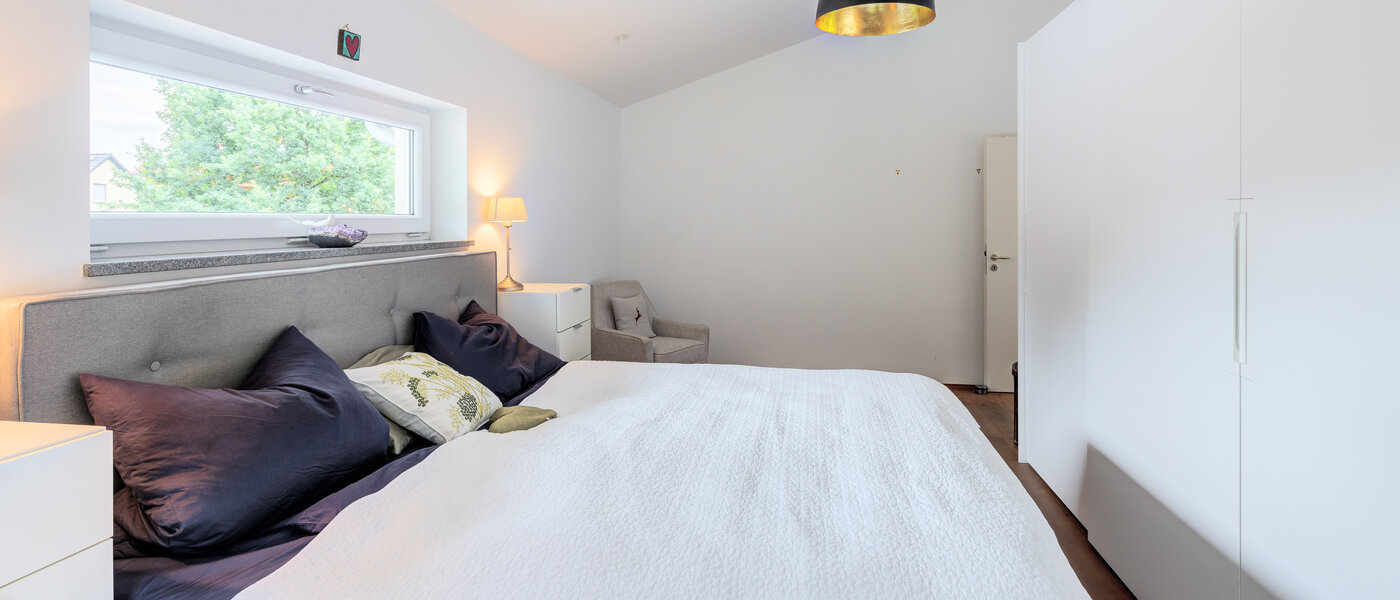 Doppelhaushälfte Wörthsee 03 1. Schlafzimmer 14511