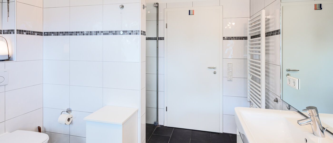 Doppelhaushälfte Wörthsee 03 1. Badezimmer 14511