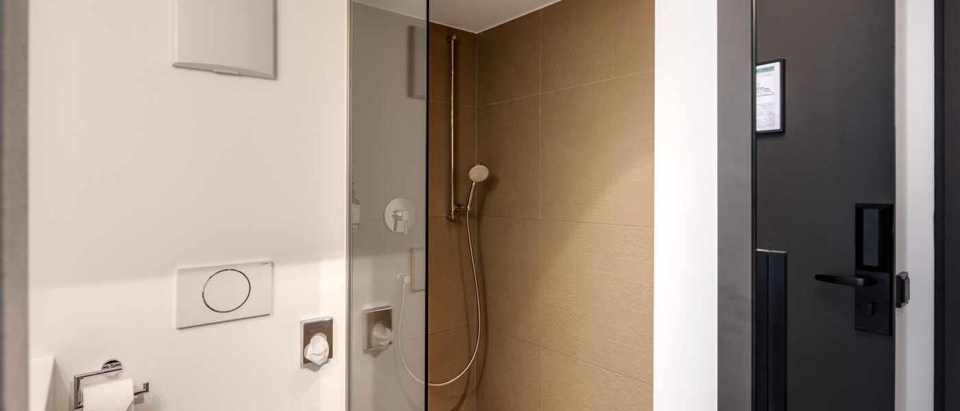 Apartment München Schwabing-West (rund um den Hohenzollernplatz) 02 Badezimmer 14544