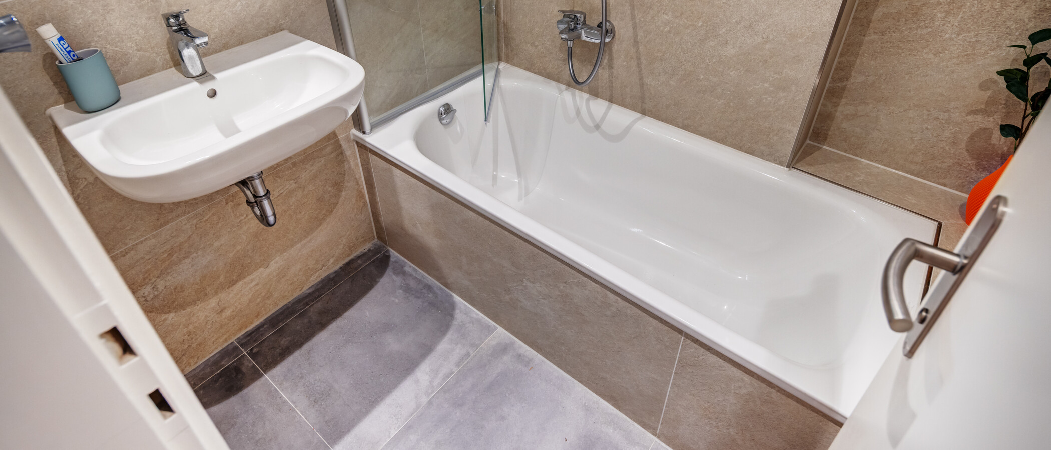 Wohnung München Parkstadt Bogenhausen 03 Badezimmer 14554