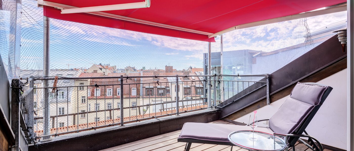 Dachgeschosswohnung München Maxvorstadt 01 Loggia 14568