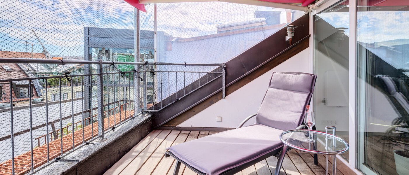 Dachgeschosswohnung München Maxvorstadt 02 Loggia 14568