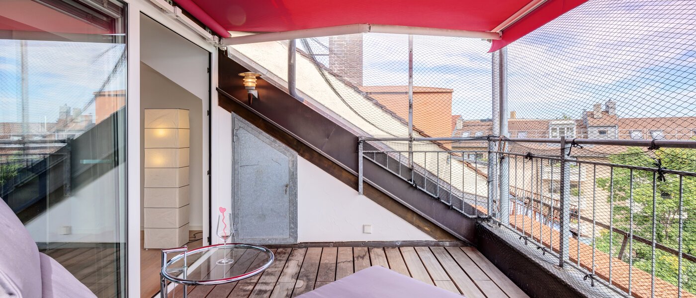 Dachgeschosswohnung München Maxvorstadt 03 Loggia 14568