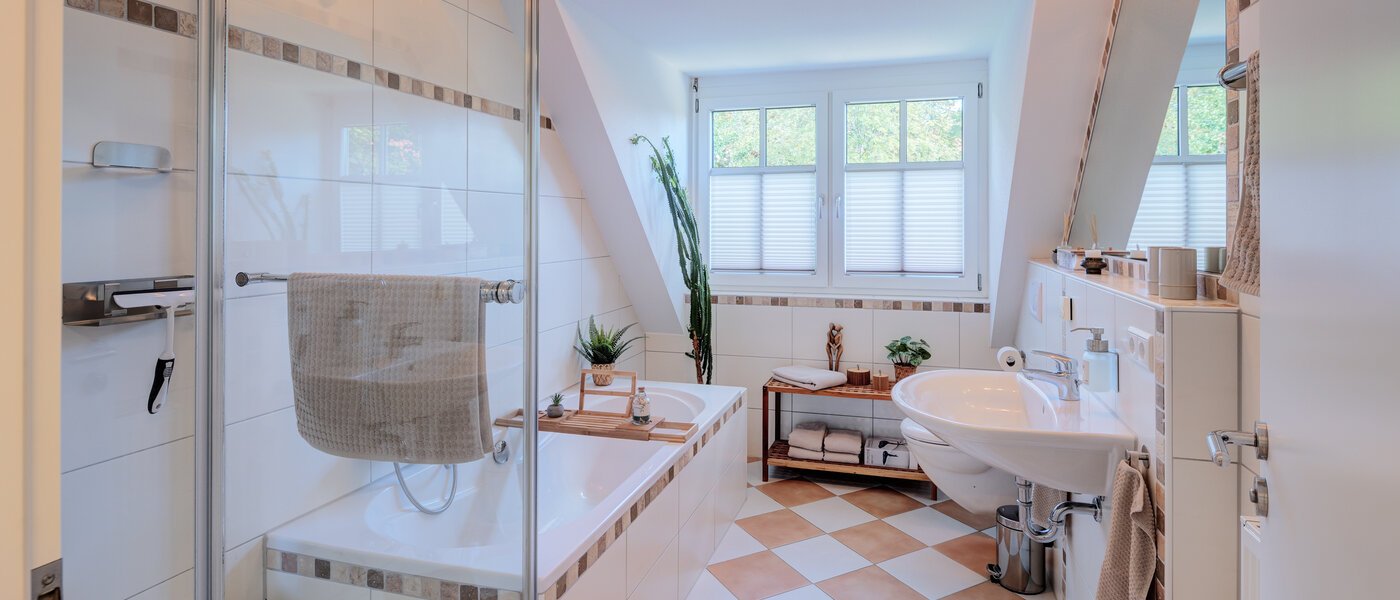 Maisonettewohnung Gröbenzell 01 1. Badezimmer 14575