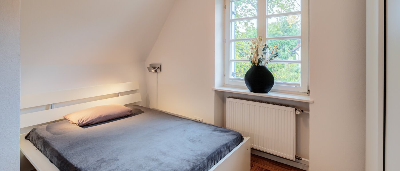 Einfamilienhaus München Obermenzing 01 2. Schlafzimmer	 14582