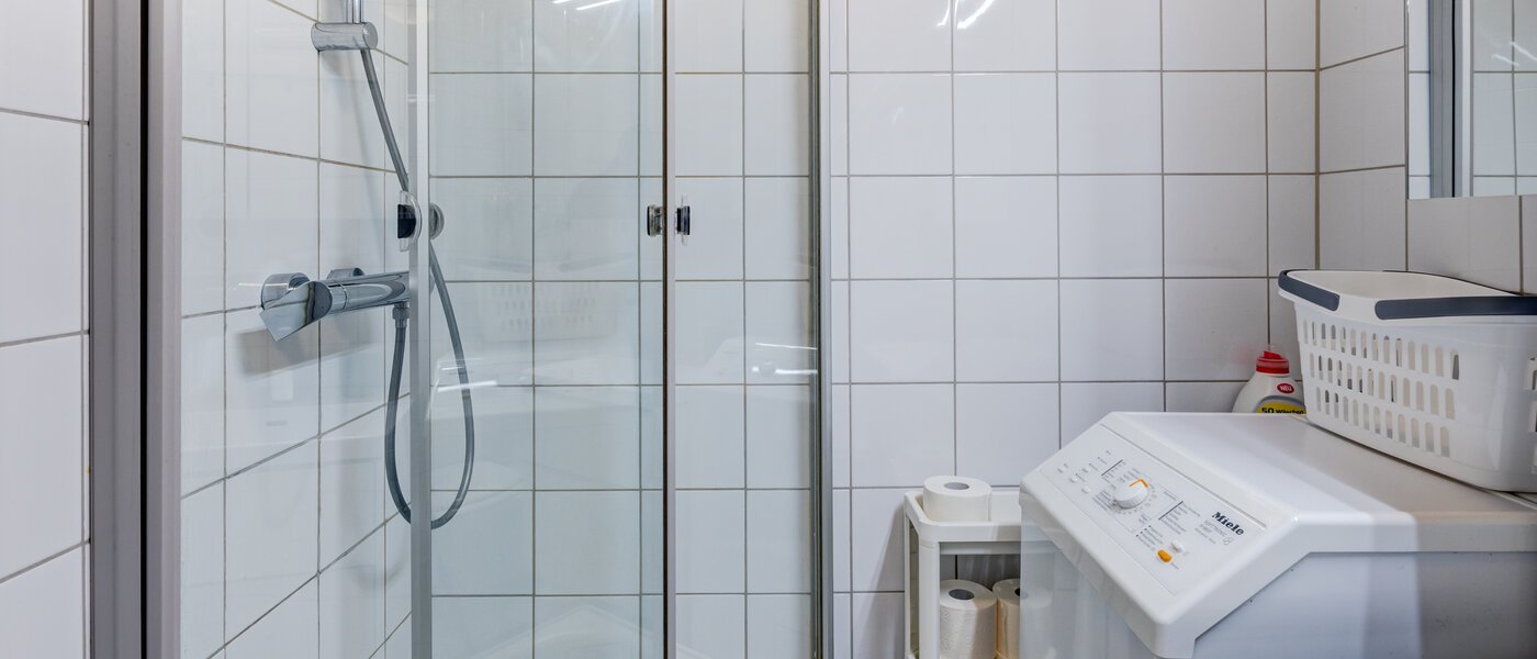 Wohnung München Neuhausen 03 Badezimmer 14587