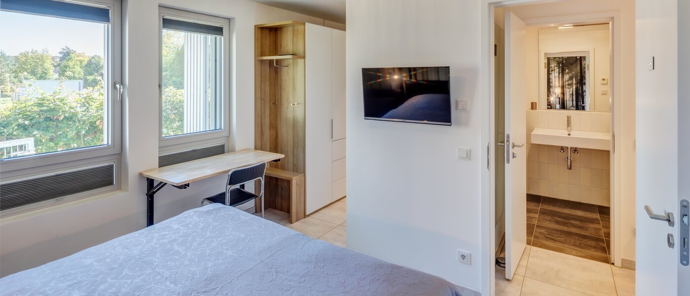 Wohnung Herrsching am Ammersee 02 1. Schlafzimmer 14589