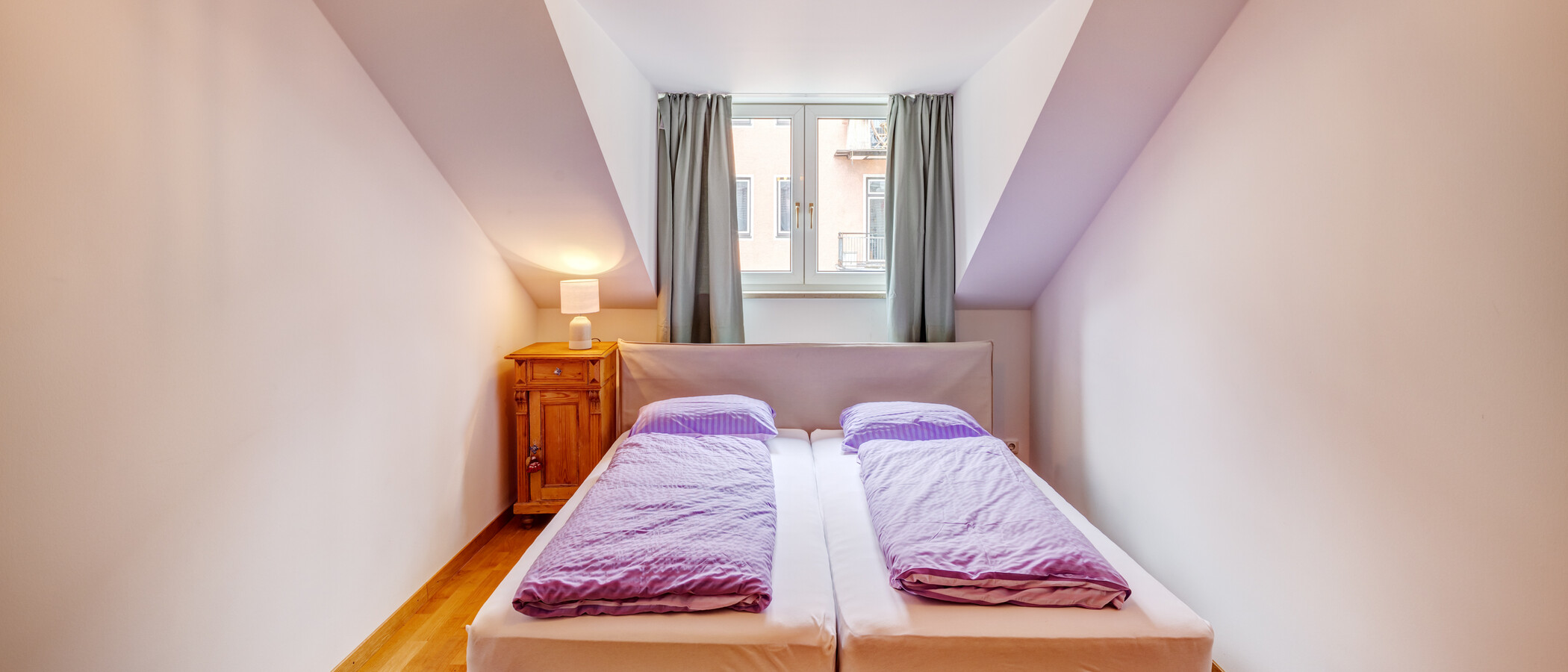 Dachgeschosswohnung München Ludwigsvorstadt 01 Schlafzimmer 14609