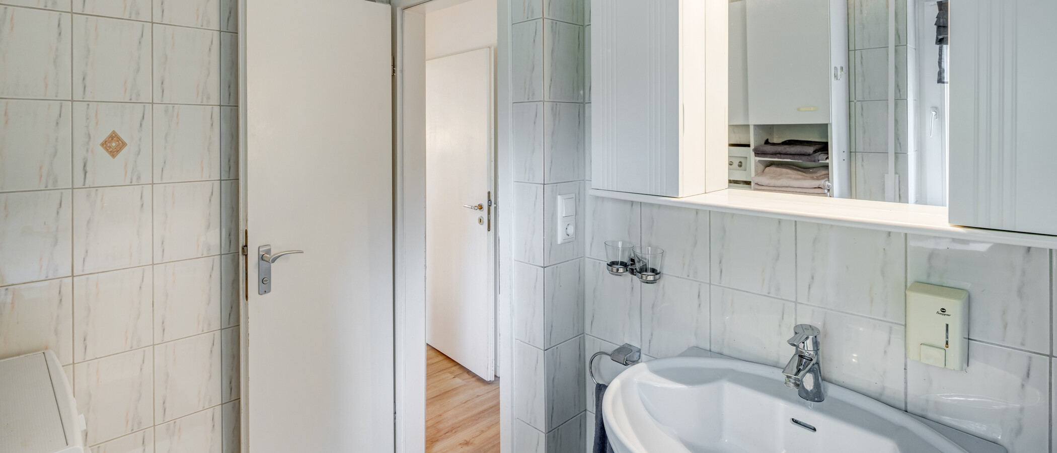 Gartenwohnung München Hadern 03 Badezimmer 14610