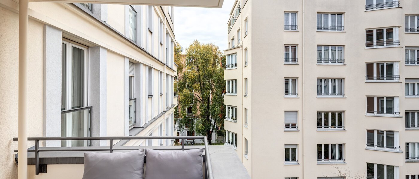 Wohnung München Schwanthalerhöhe 03 Balkon 14628
