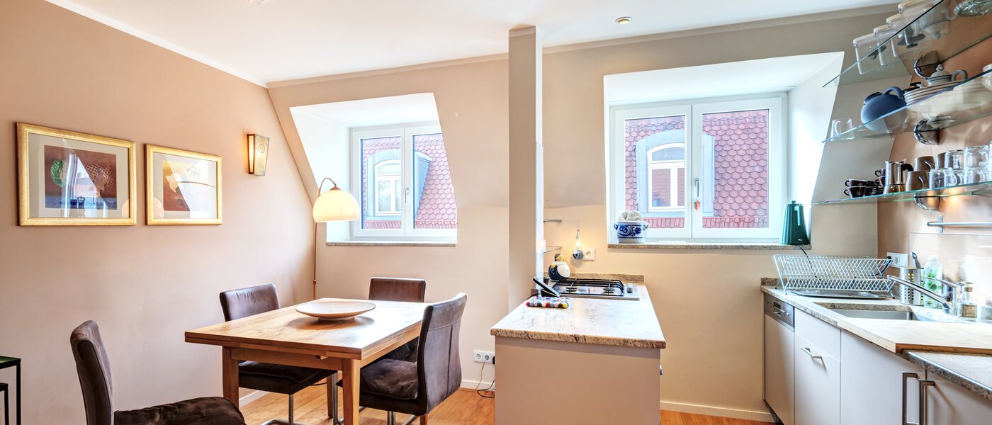 Dachgeschosswohnung München Haidhausen 04 Küche 14648