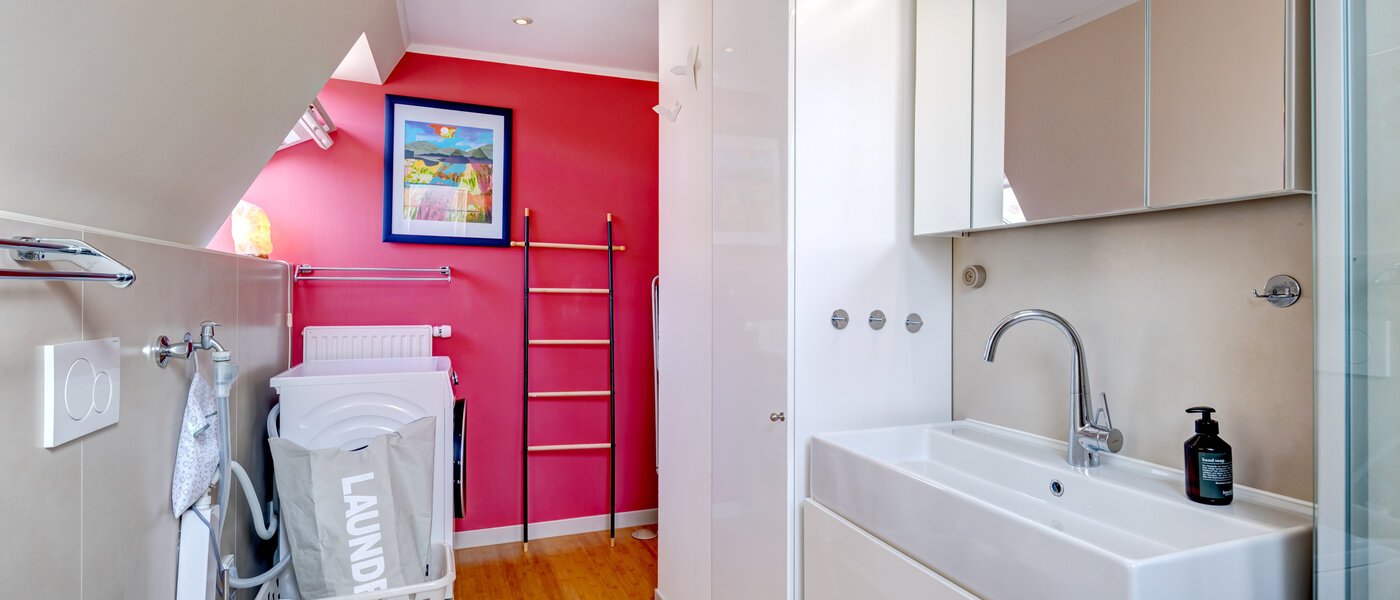 Dachgeschosswohnung München Haidhausen 03 Badezimmer 14648