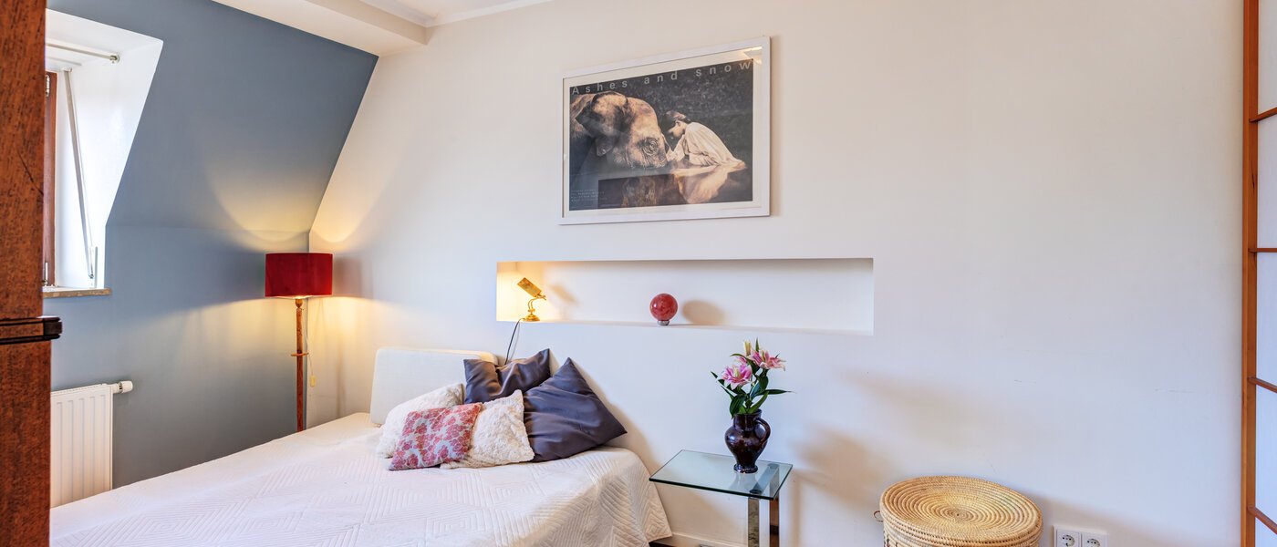 Dachgeschosswohnung München Haidhausen 01 1. Schlafzimmer 14648