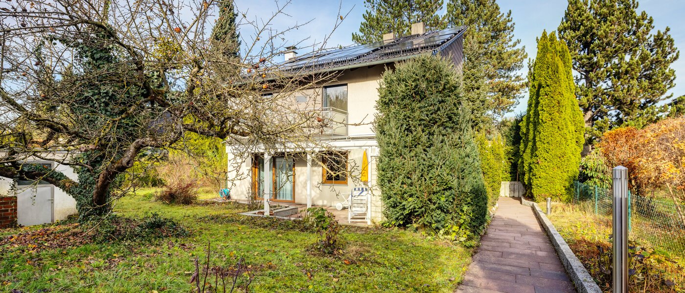 Doppelhaushälfte München Lochhausen 01 Garten 14662