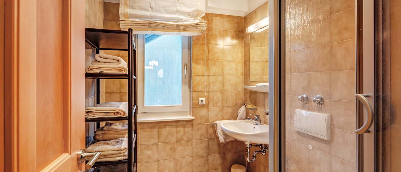 Wohnung München Fasangarten 01 Badezimmer 14666