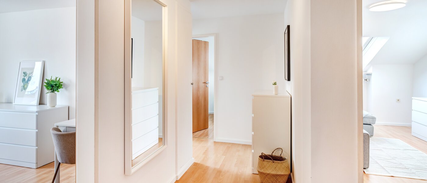 Dachgeschosswohnung Dachau 04 Flur/Gang 14669