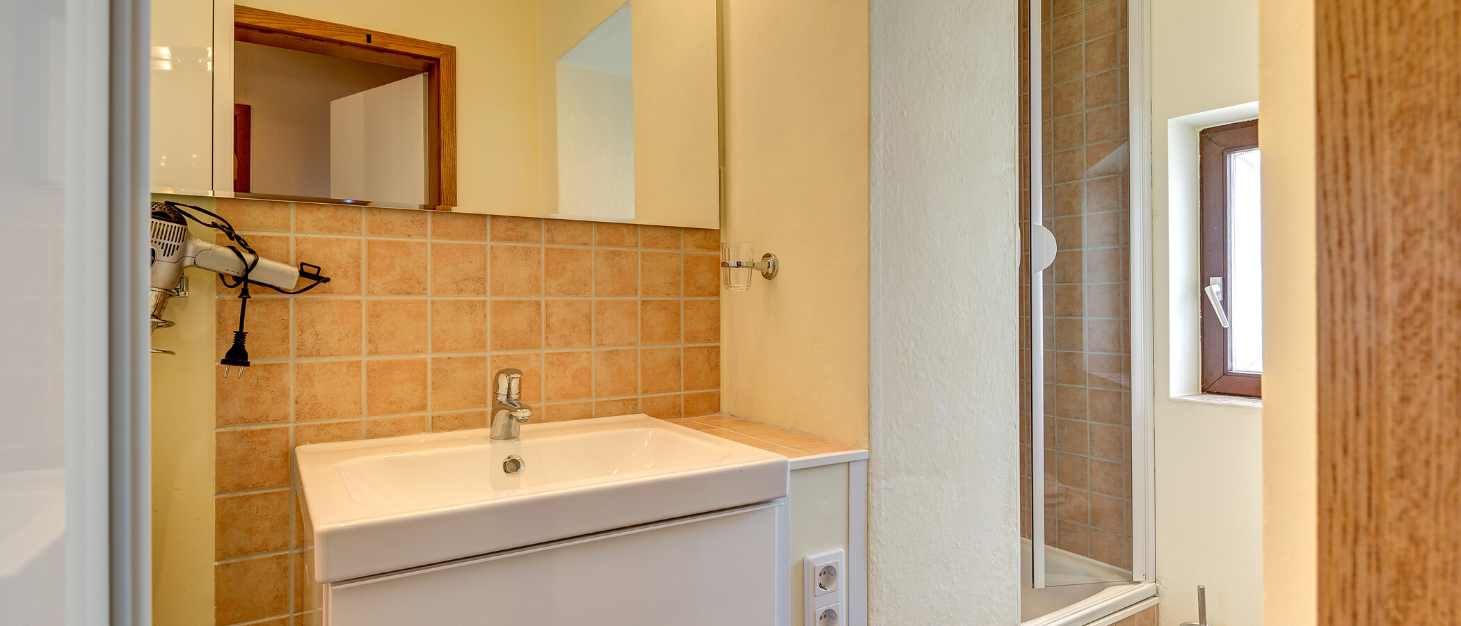 Wohnung München Trudering 01 Badezimmer 1467