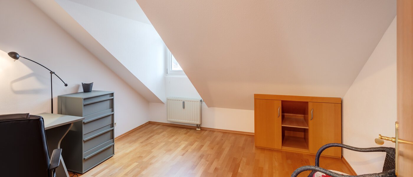 Dachgeschosswohnung München Neufahrn b. Freising 02 Arbeitszimmer 14673