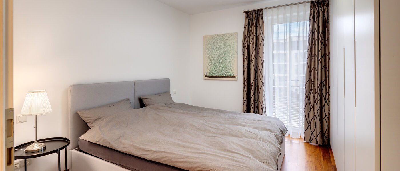 Wohnung München Neuhausen 01 1. Schlafzimmer 14677