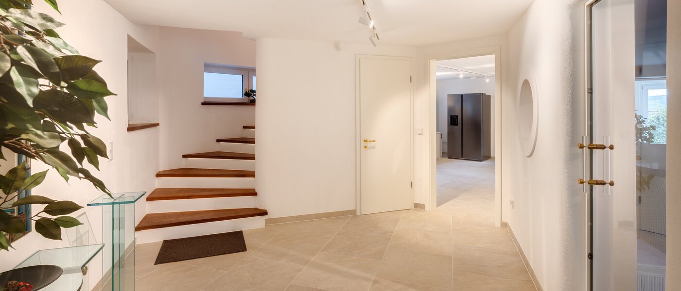 Villa Starnberg 06 Flur/Gang 14680